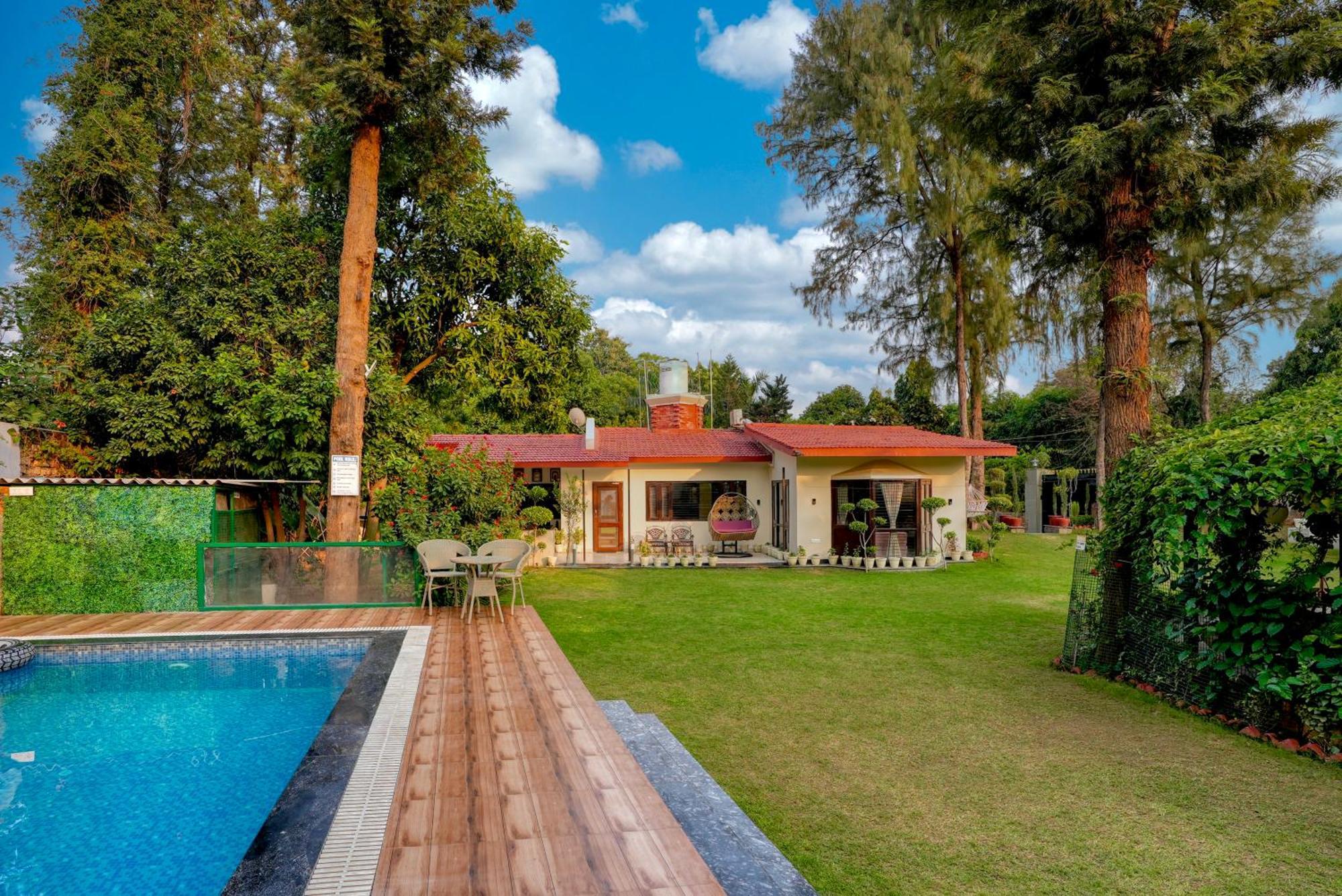 Farm The Retreat - With Private Pool Βίλα Manesar Εξωτερικό φωτογραφία