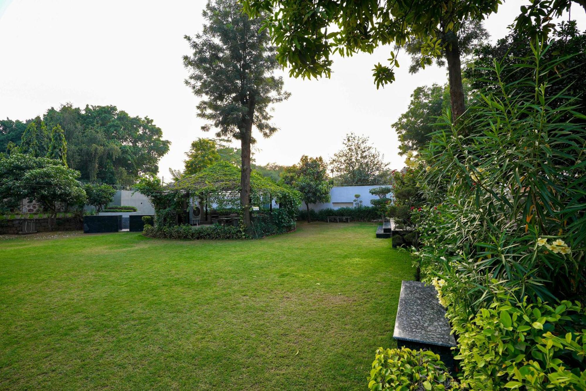 Farm The Retreat - With Private Pool Βίλα Manesar Εξωτερικό φωτογραφία